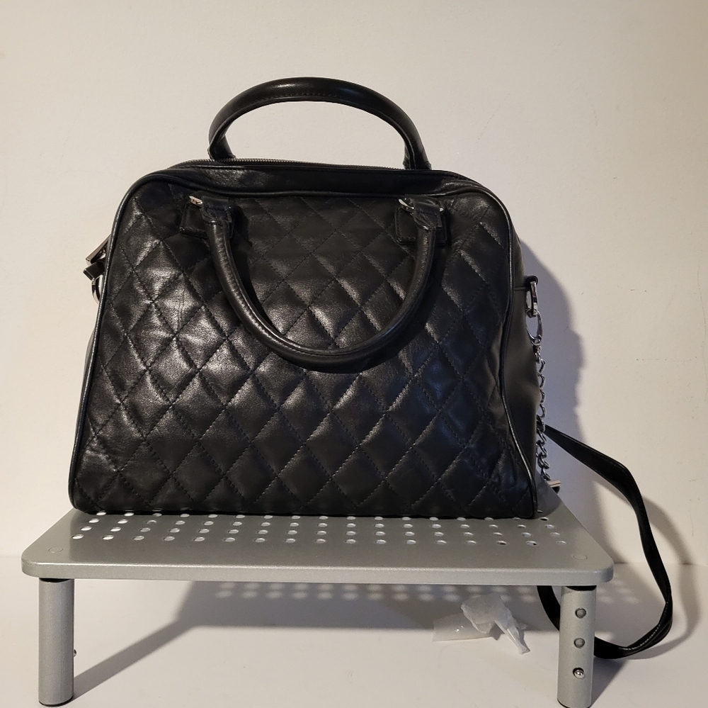 DANIER Quilted Leather bag. Large, long strap included. Excellent condition.